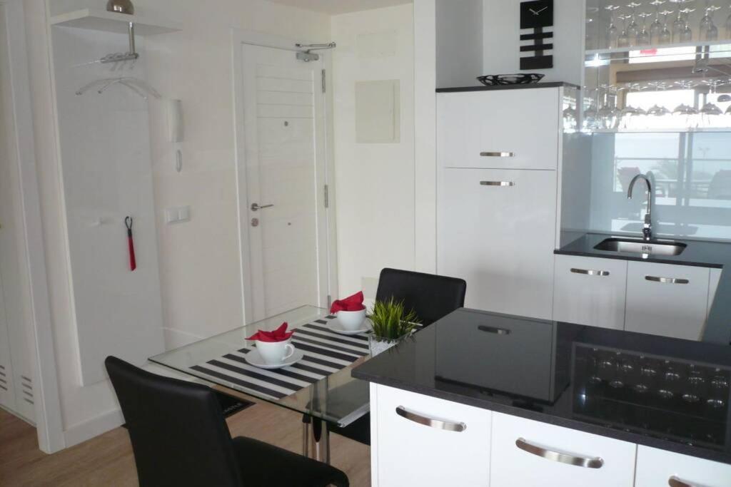 Modern Apartment With Stunning Sea View Cala Millor  Bagian luar foto